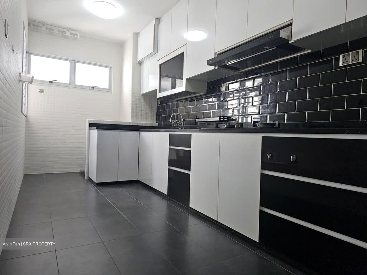 Blk 408B Coral Vale (Sengkang), HDB 4 Rooms #595170241